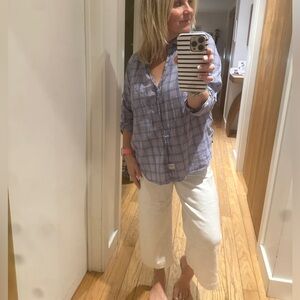 Pilcro white denim size 30 3/4 length pants.